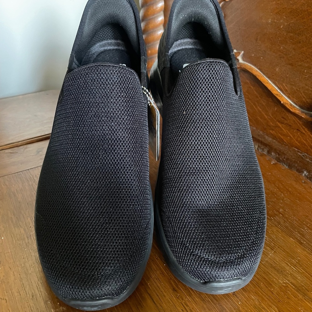 Skechers slip-ins